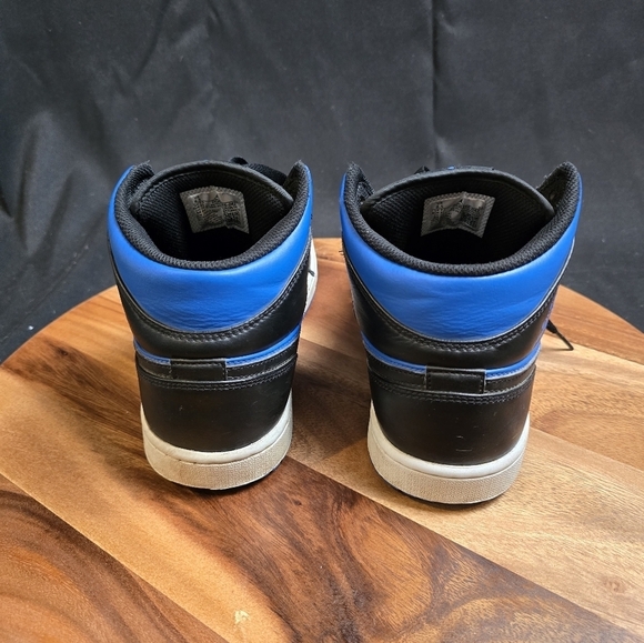 Air Jordan 1 Retro Varsity Royal Blue Black Men's Size 8.5. - Picture 3 of 7